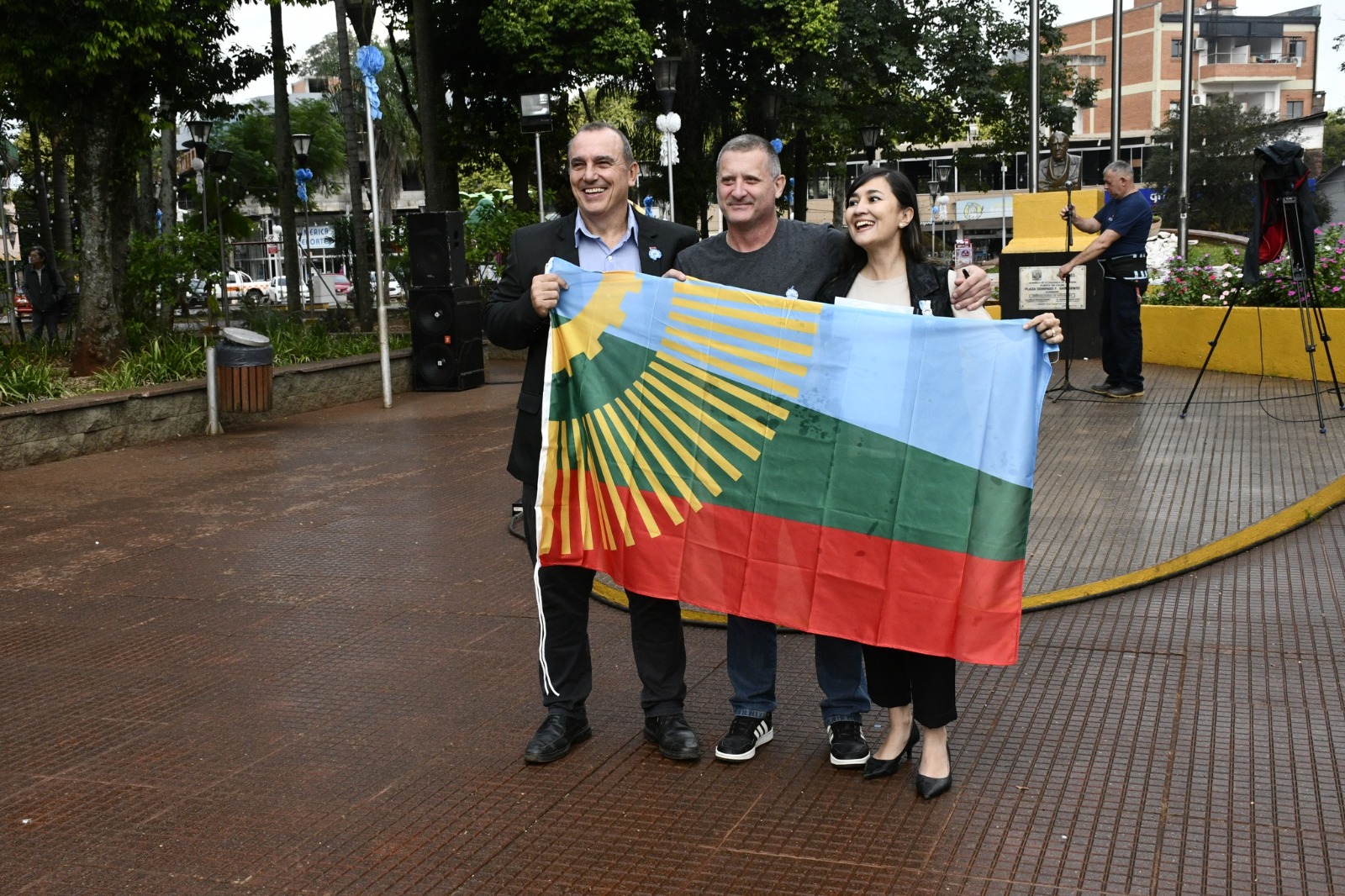 21 de Mayo: Día de la Bandera de Eldorado - Agencia de Noticias Guacurari